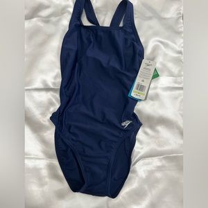 NWT speedo power flex swimsuit. Size 30